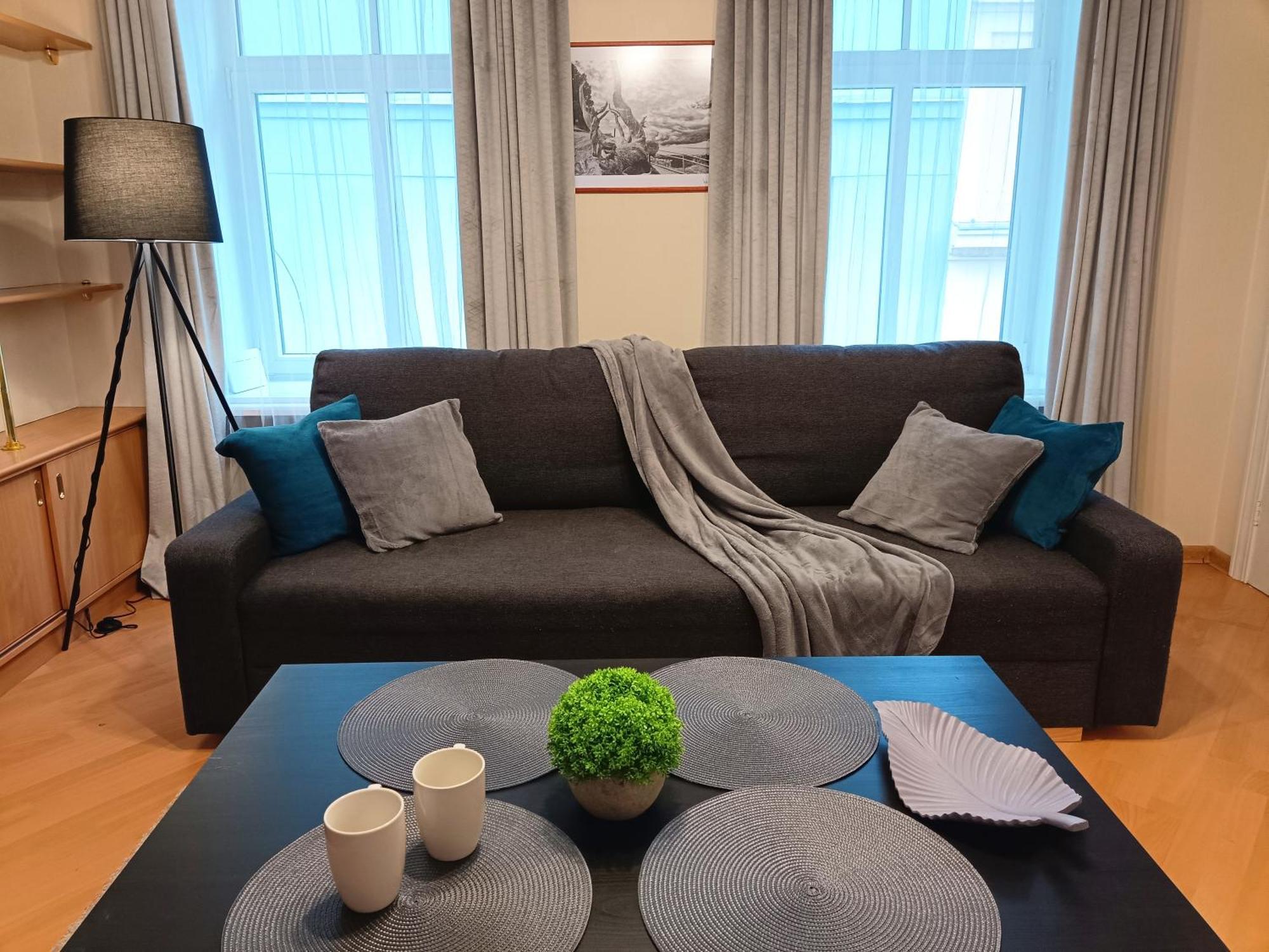 Two Bedroom Apartment In Old Town, Up To 6 Guests Riga Ngoại thất bức ảnh