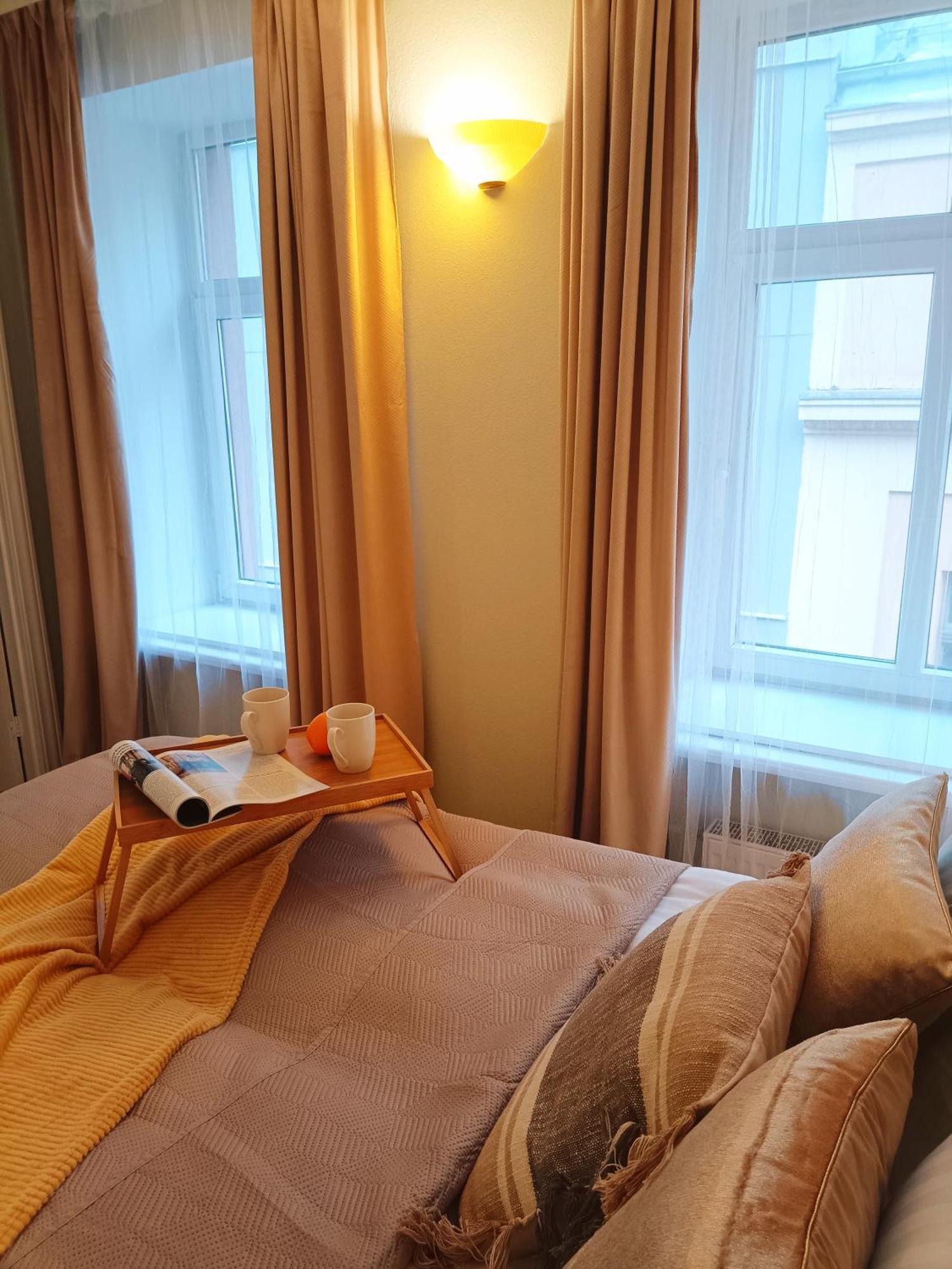 Two Bedroom Apartment In Old Town, Up To 6 Guests Riga Ngoại thất bức ảnh